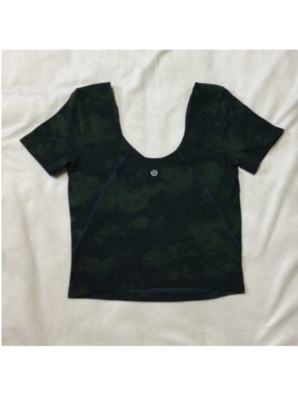 Lululemon Green Camo Crop
Top Small